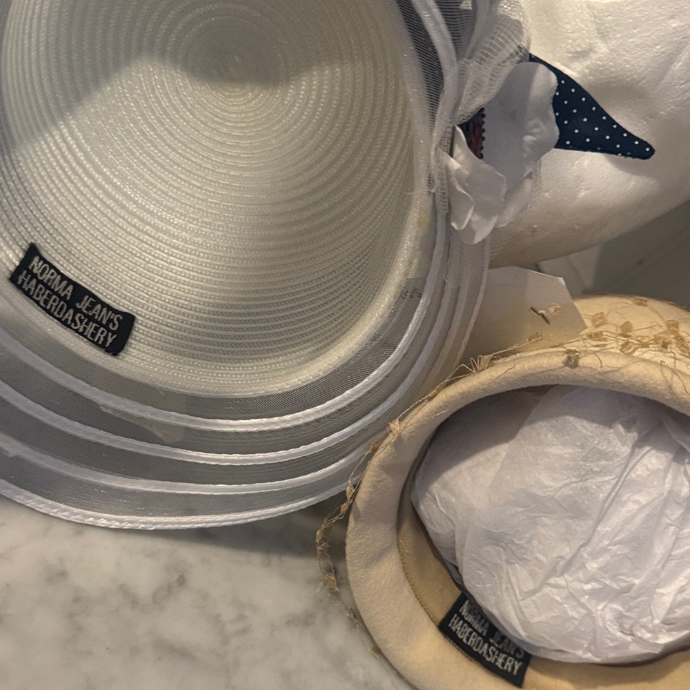 2 HATS - Picture 7 of 7